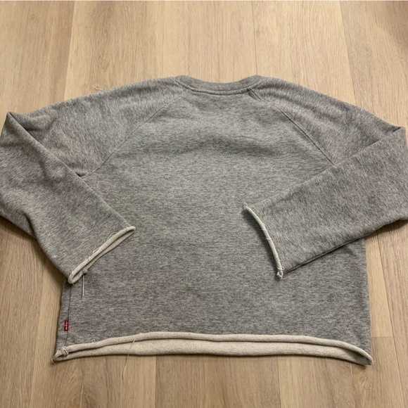 LEVI’S Cropped sweatshirt on grey with logo colour front - Picture 7 of 12